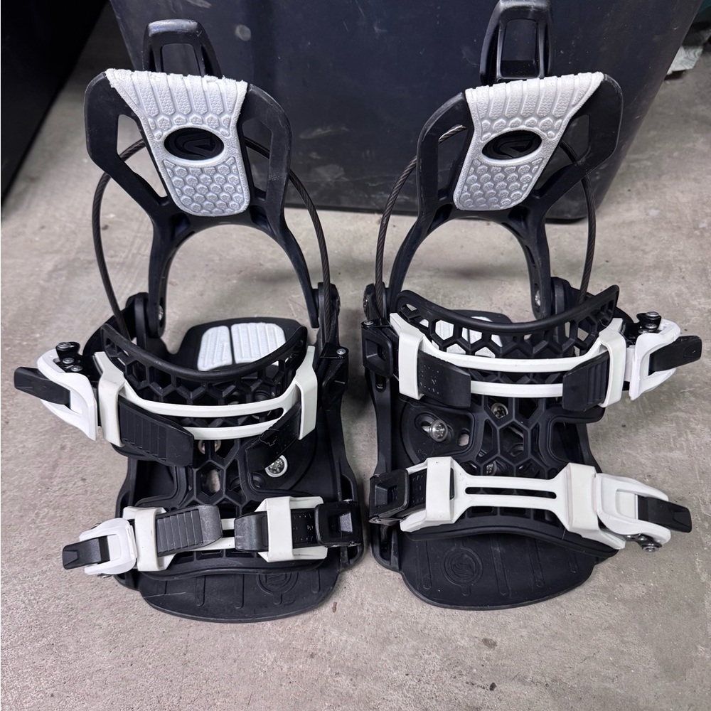 🌟Youth FLOW Snowboard Bindings🌟
